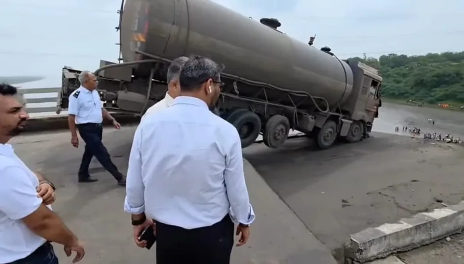 Gujarat bridge collapse Investigation
